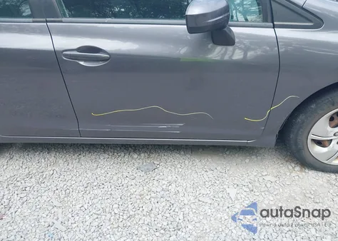 2015 Honda Civic Lx z USA, uszkodzony, nr VIN 19XFB2F50FE225800